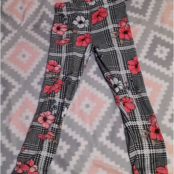 lulu luo Other - Girls 4t stretch pants